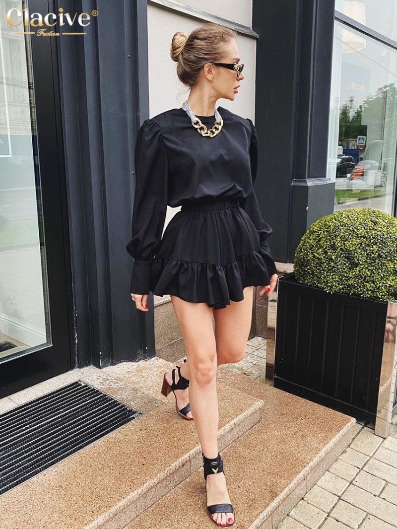 Clacive Fashion Black Elegant Dresses For Women Bodycon O-Neck Lantern Sleeve Mini Dress Lady Streetwear Vintage Pleated Dress