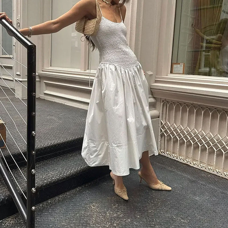 2024 Fashion Off Shoulder Pleated Holiday Dress White Summer Strap Long Dress Ladies Elegant Sleeveless High Waist Beach Dress