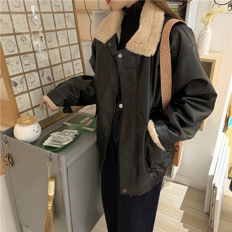 Winter Women's Faux Fur Leather Jacket Long Sleeve Oversize Warm Lambwool Thickened Coat Coffee Motorcycle Lapel PU Coat 2023