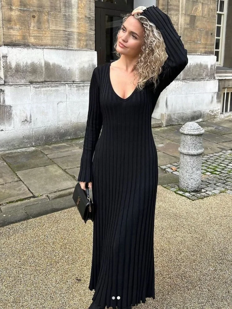 Women Elegant Solid Flare Sleeve Knitted Dress Fashion V Neck High Waist Maxi Dresses 2024 New Chic Female Holiday Party Robes