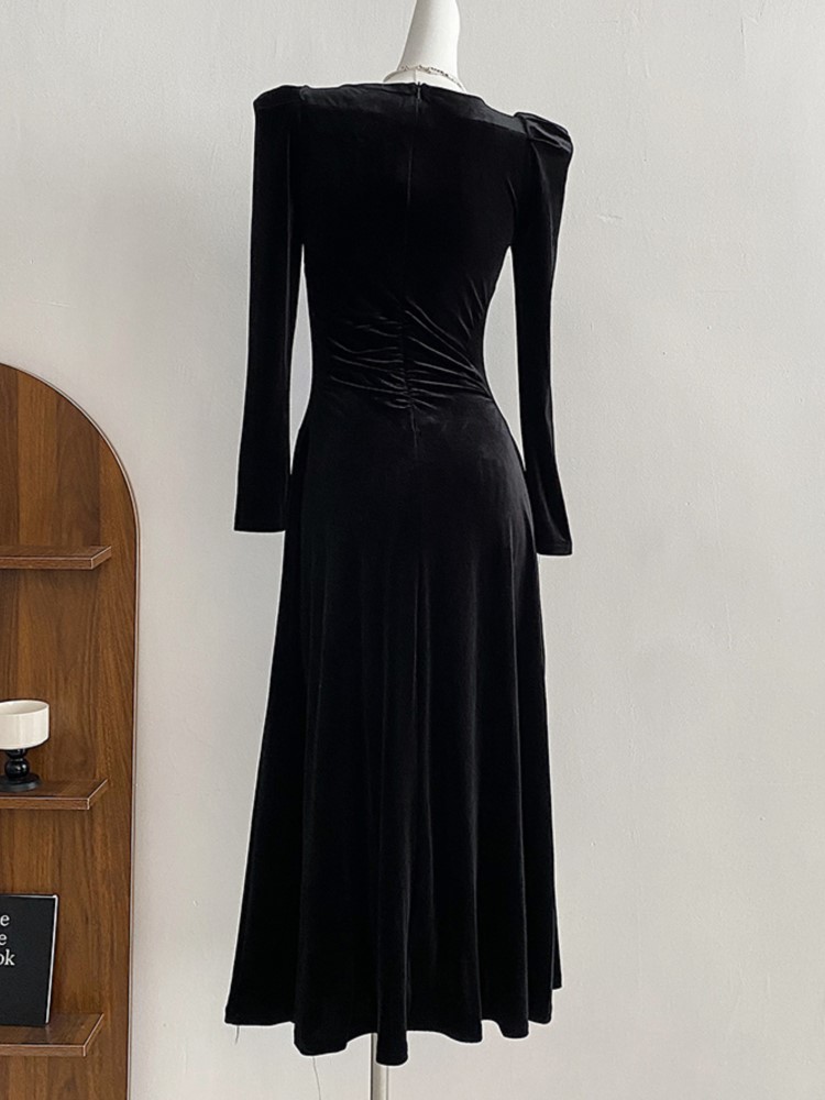 Elegant French Black Velvet Long Dresses for Women Autumn Winter Square Collar Long Sleeve High Waist A-line Vestidos Mujer New