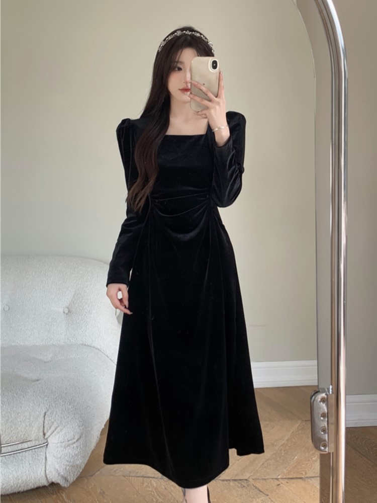 Elegant French Black Velvet Long Dresses for Women Autumn Winter Square Collar Long Sleeve High Waist A-line Vestidos Mujer New