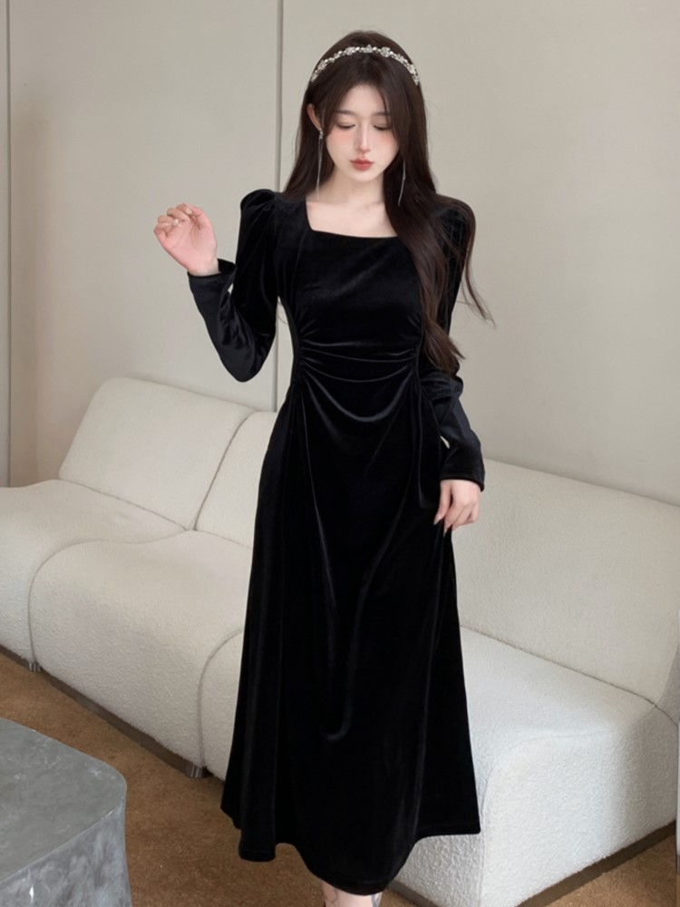 Elegant French Black Velvet Long Dresses for Women Autumn Winter Square Collar Long Sleeve High Waist A-line Vestidos Mujer New